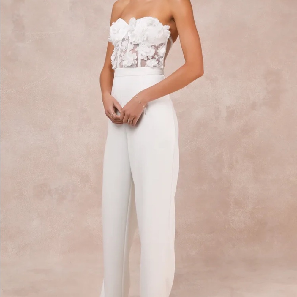 Lulu's Fashionista Nights White Mesh 3D Floral Strapless Jumpsuit xs